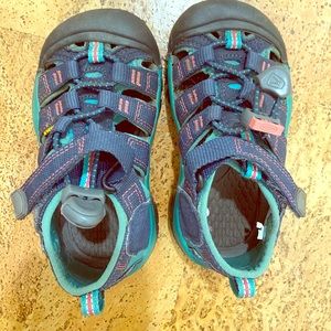 Kids Keens Sz 8 (toddler)